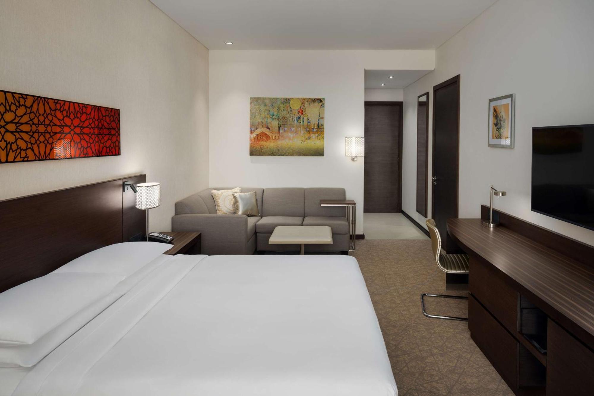 Отель Hyatt Place Riyadh Sulaimania Экстерьер фото