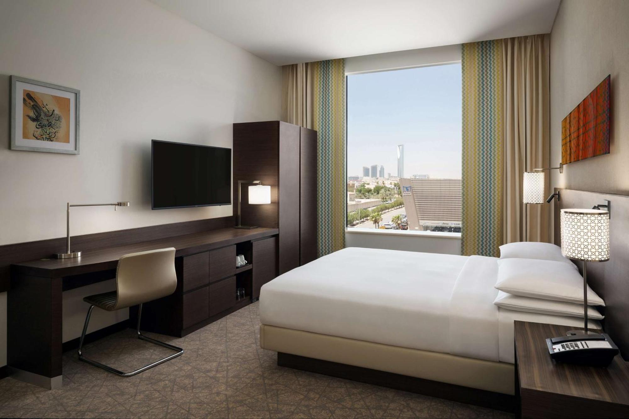 Отель Hyatt Place Riyadh Sulaimania Экстерьер фото