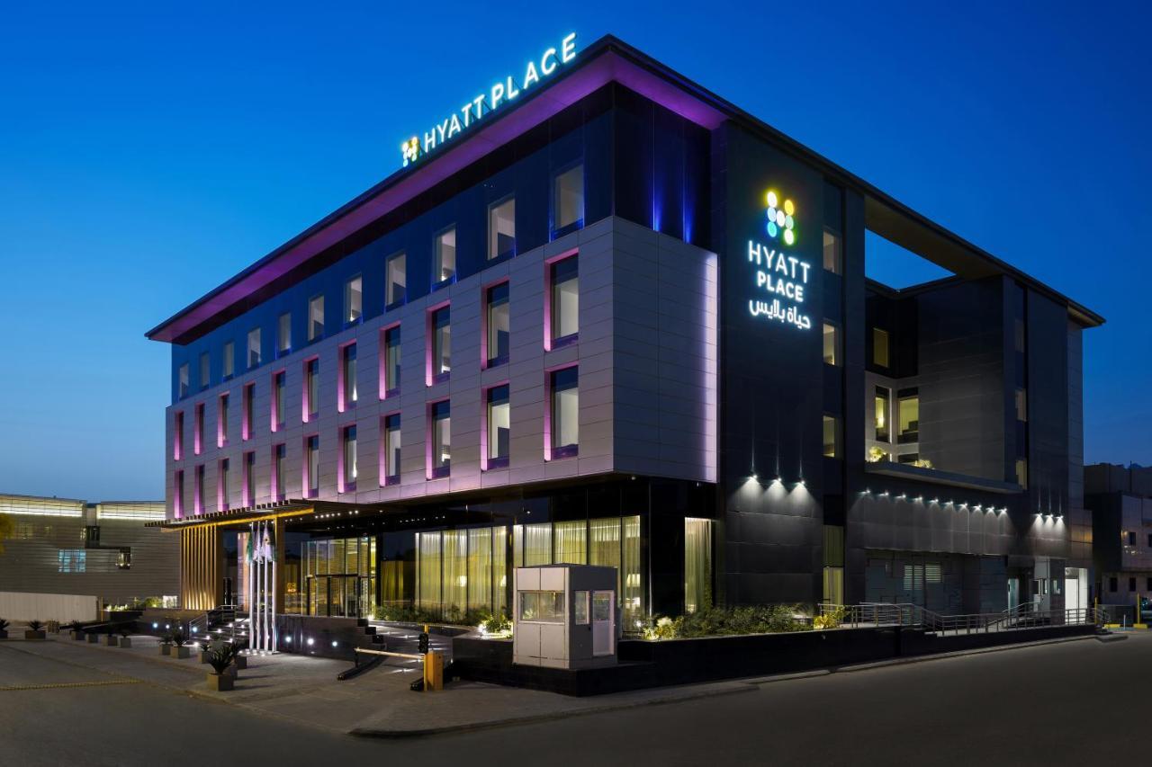 Отель Hyatt Place Riyadh Sulaimania Экстерьер фото